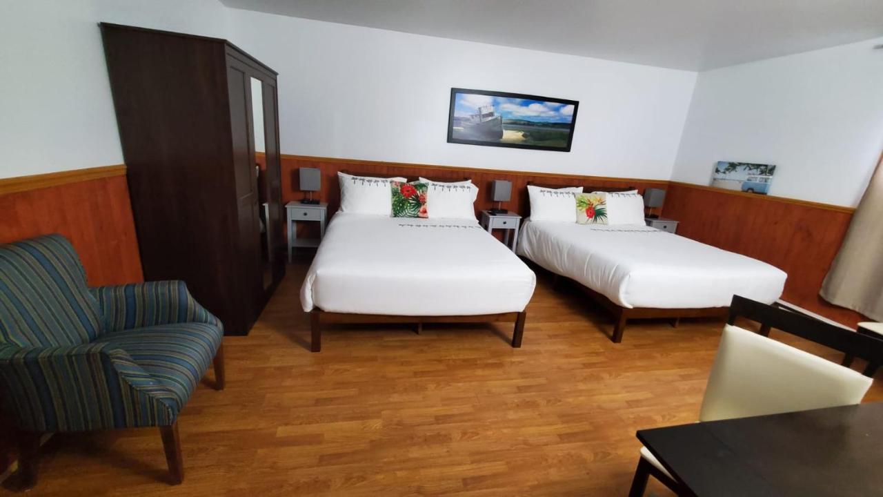 Hotel Fleurs Karaibes Saint-Alexandre-de-Kamouraska Exteriör bild
